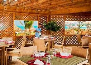 View Hotel Cayena Beach Restaurant